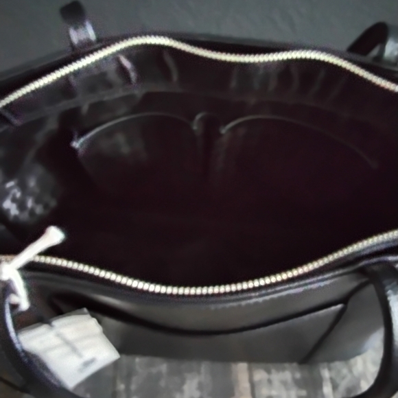 KARL LAGERFELD HANDBAG - Picture 8 of 10